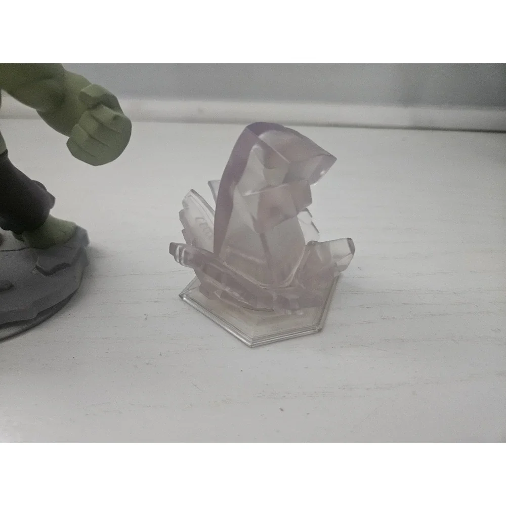 Disney Infinity 3.0 Marvel Battlegrounds: Hulk‎ Fist Crystal With Hulk Figure
